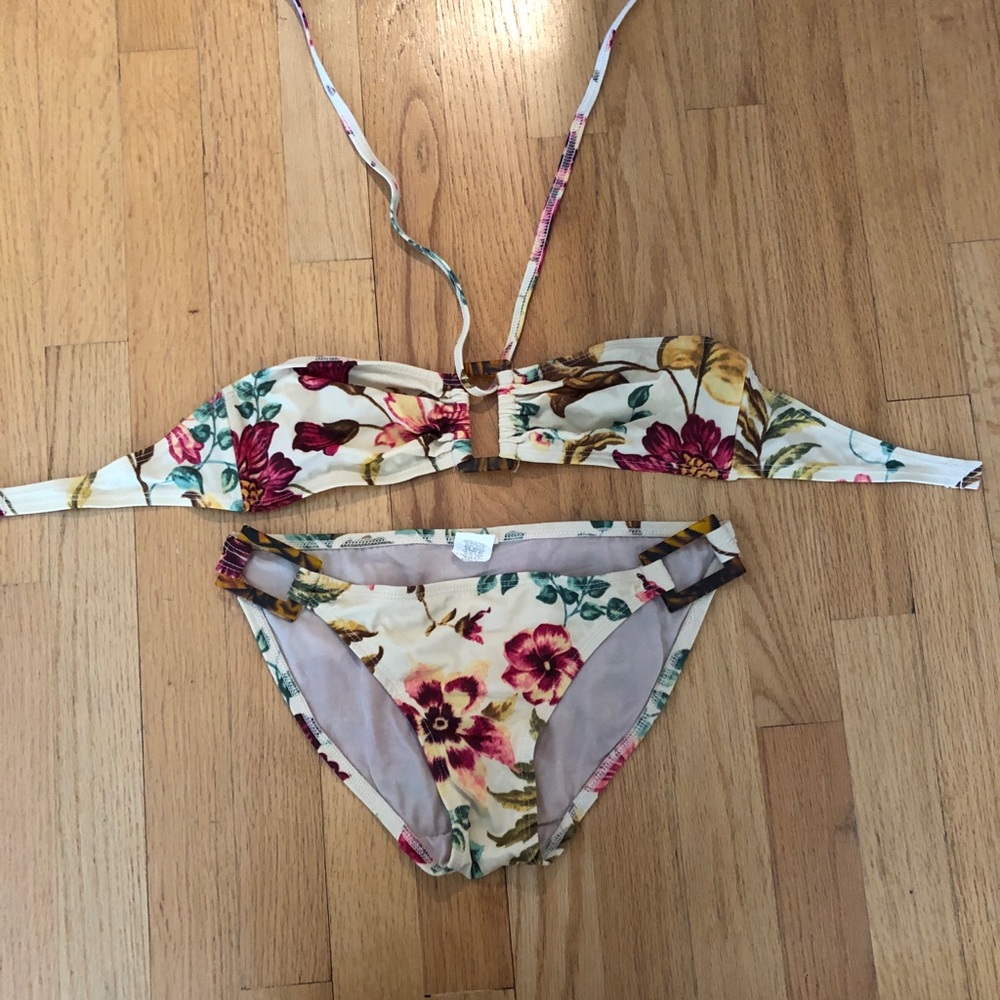 Aqua Size 6 Bikini - Picture 2 of 2